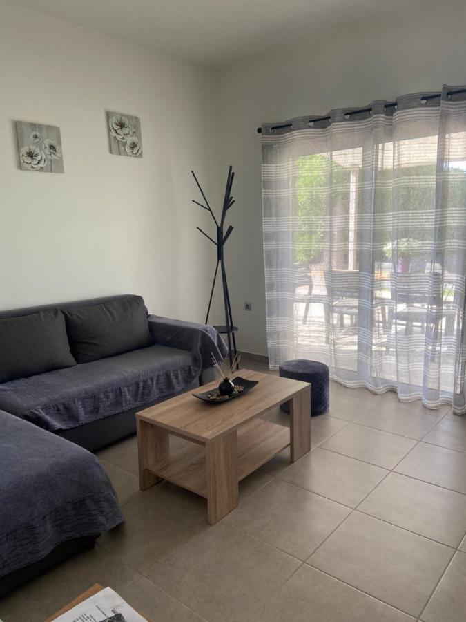 M & F House Villa Oropósz Kültér fotó