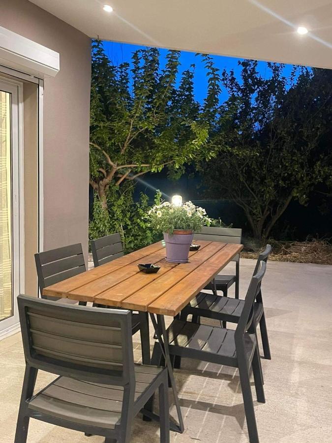 M & F House Villa Oropósz Kültér fotó